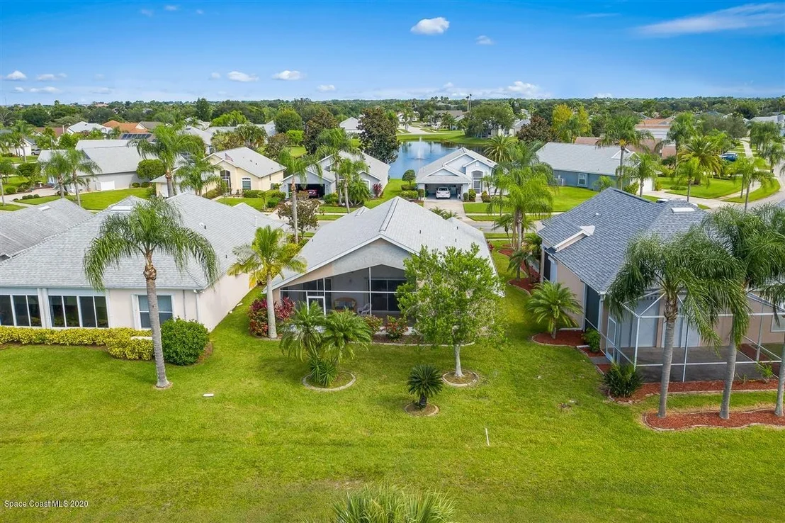 Photo of 2484 Addington Circle