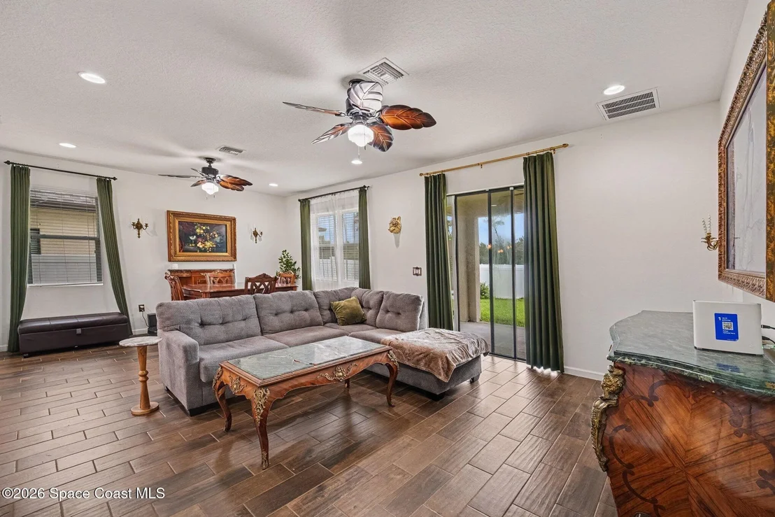Photo of 1675 Fuji Drive