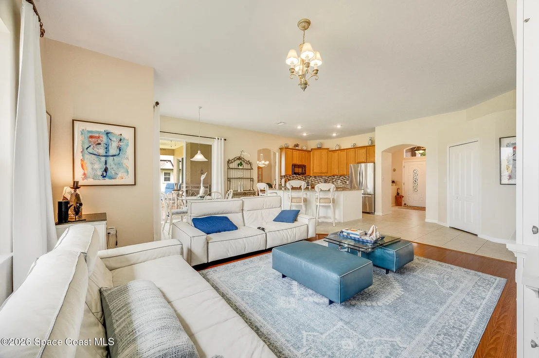 Photo of 241 Devlin Court SE