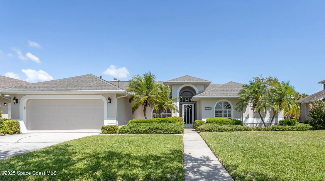 Photo of 2386 Golf Vista Boulevard