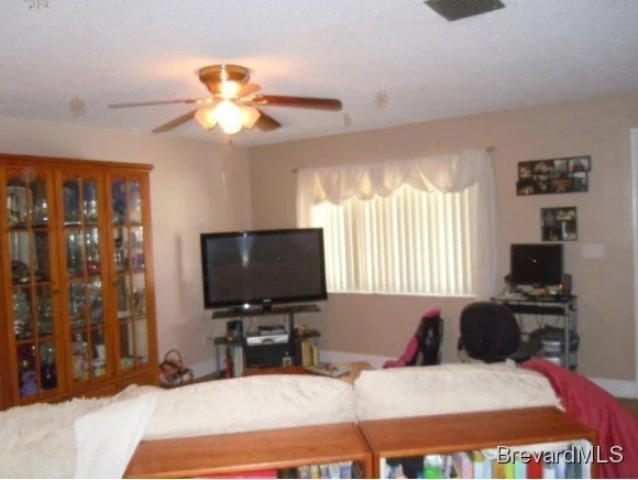 Photo of Unit I34 at 1882 Murrell