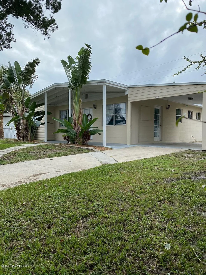 Photo of 920 Glenmore Circle