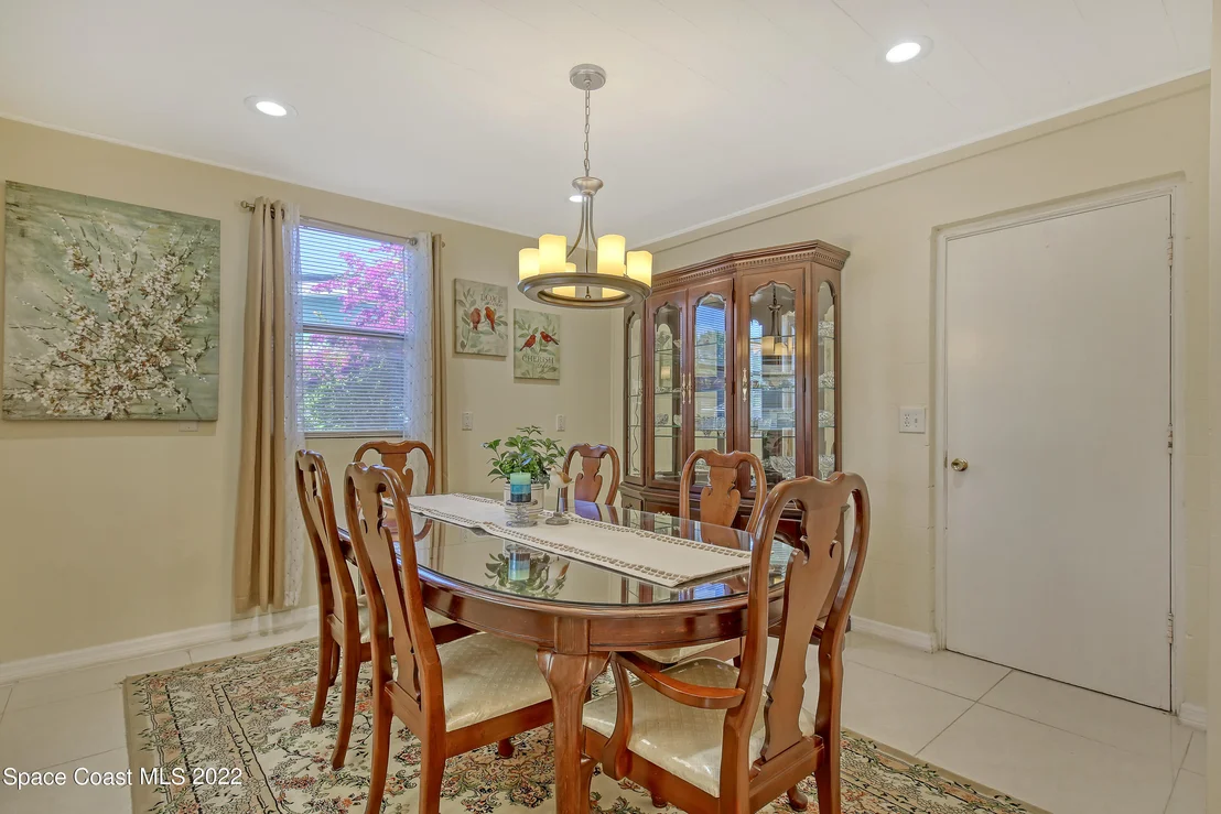 Photo of 972 Miracle Way