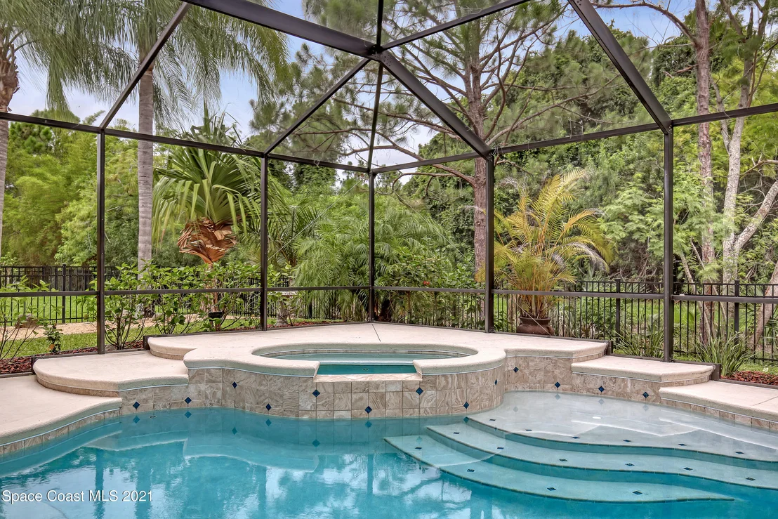 Photo of 1380 Talon Way
