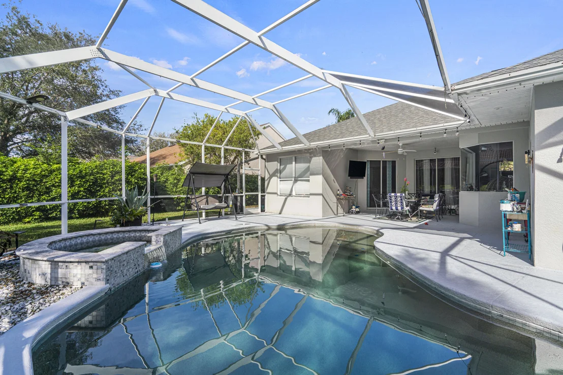 Photo of 712 Autumn Glen Drive