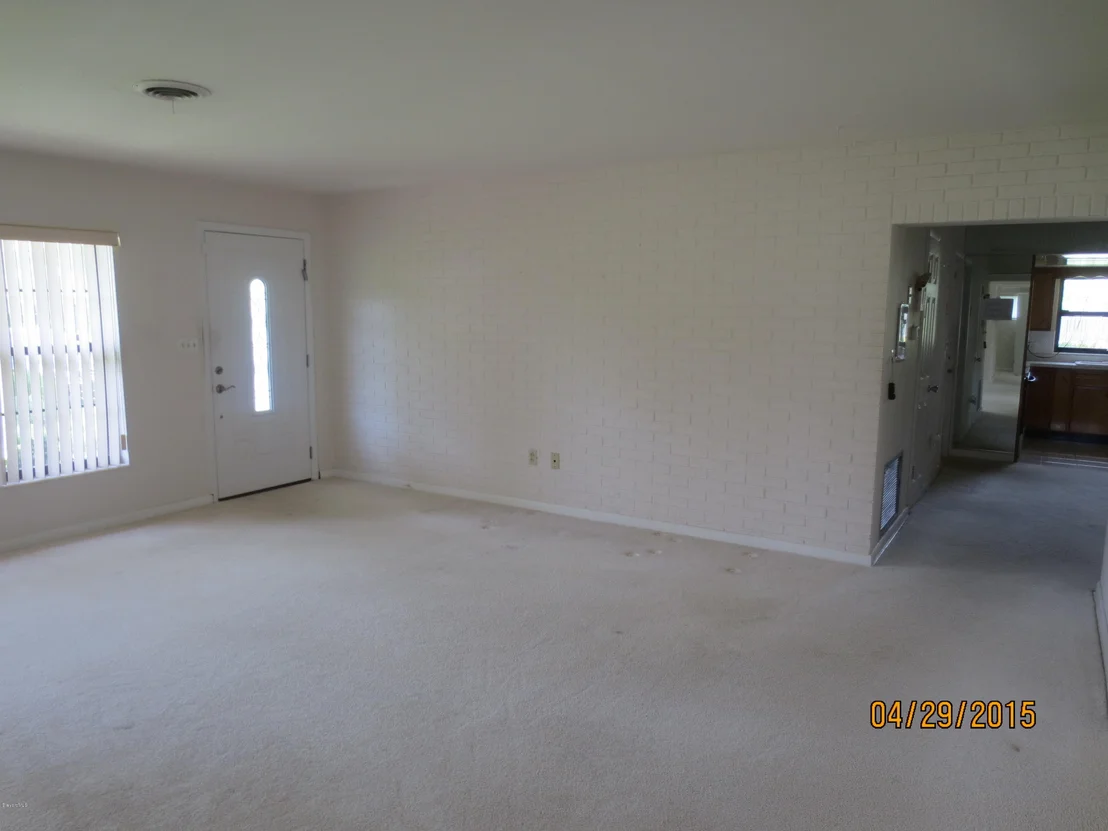 Photo of 413 Rosedale Drive