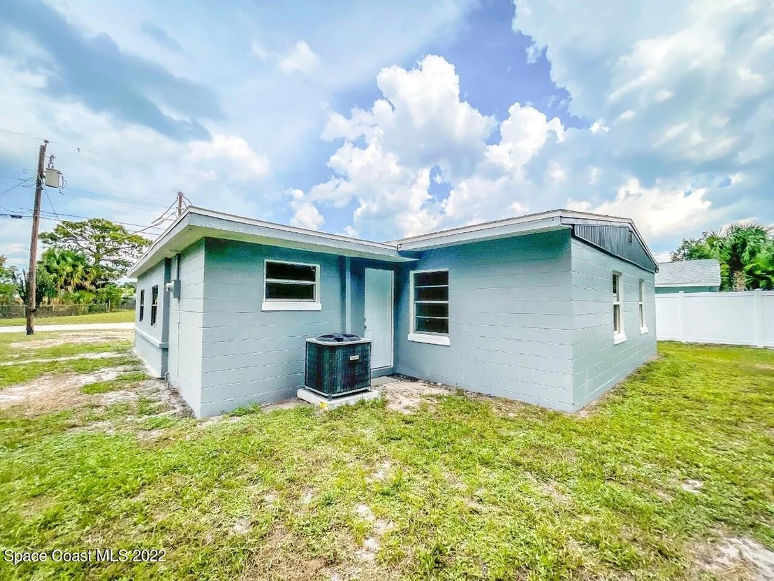 Photo of 518 Wisteria Drive
