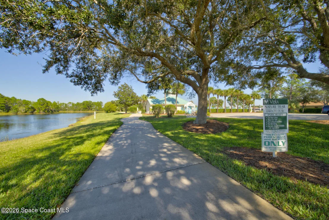 Photo of 825 Thrasher Drive