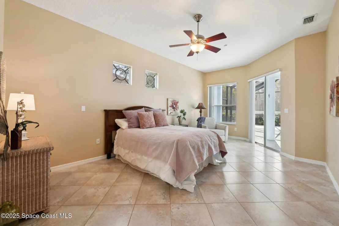 Photo of 115 Ridgemont Circle SE