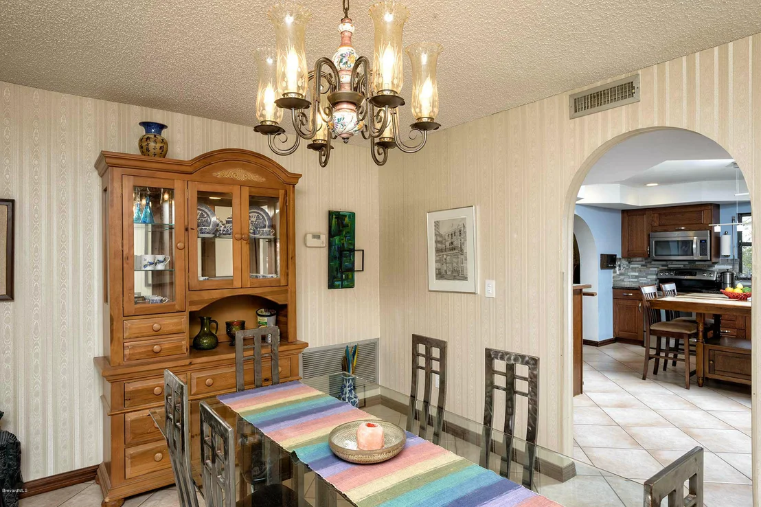 Photo of 412 Westchester Drive