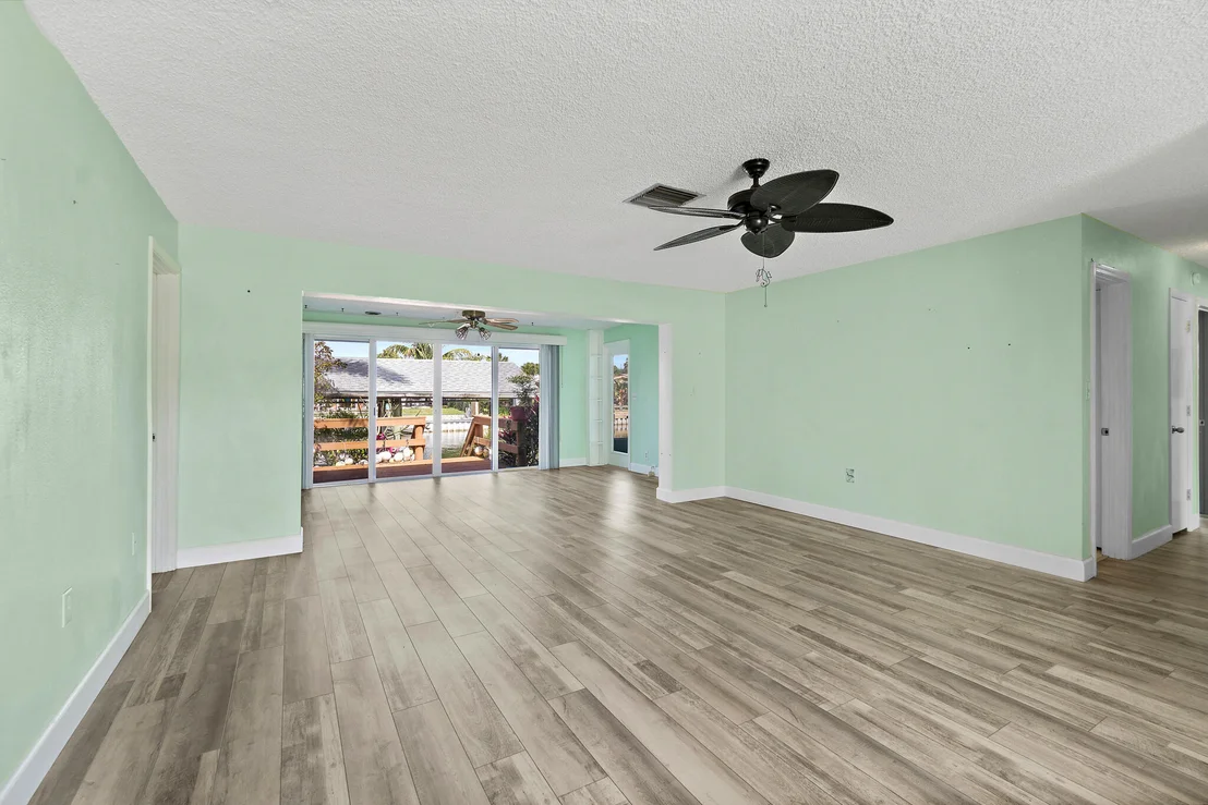 Photo of 453 Penguin Drive