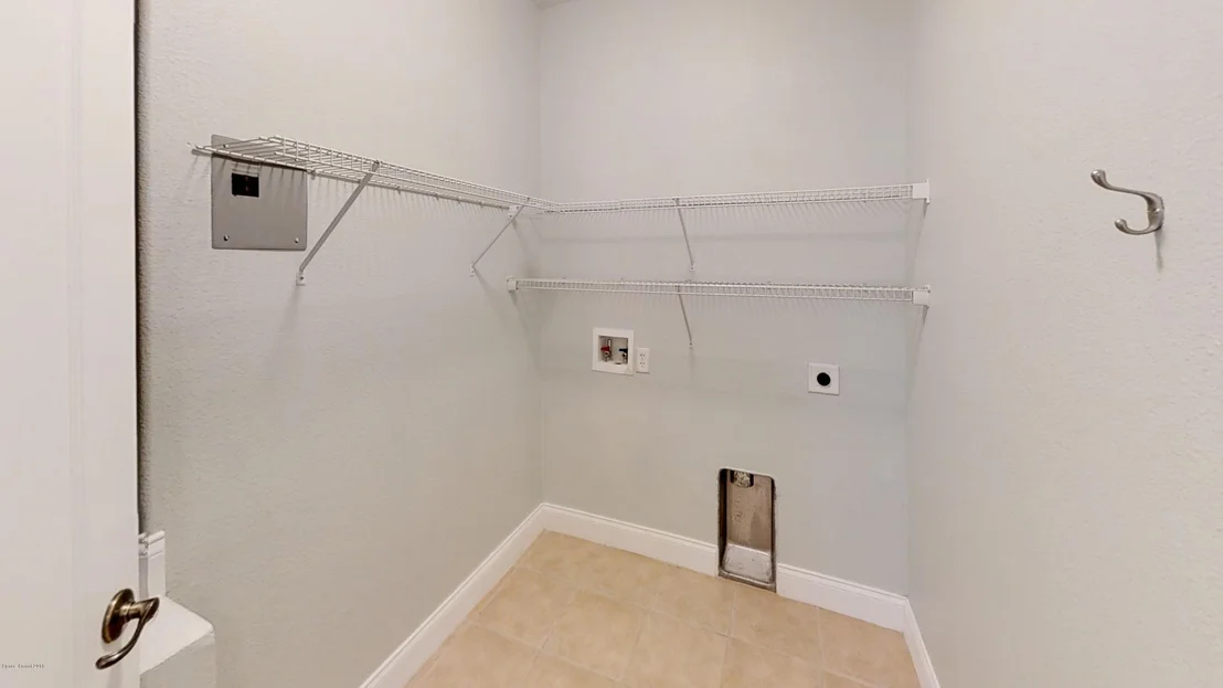 Photo of 662 Waterside Circle