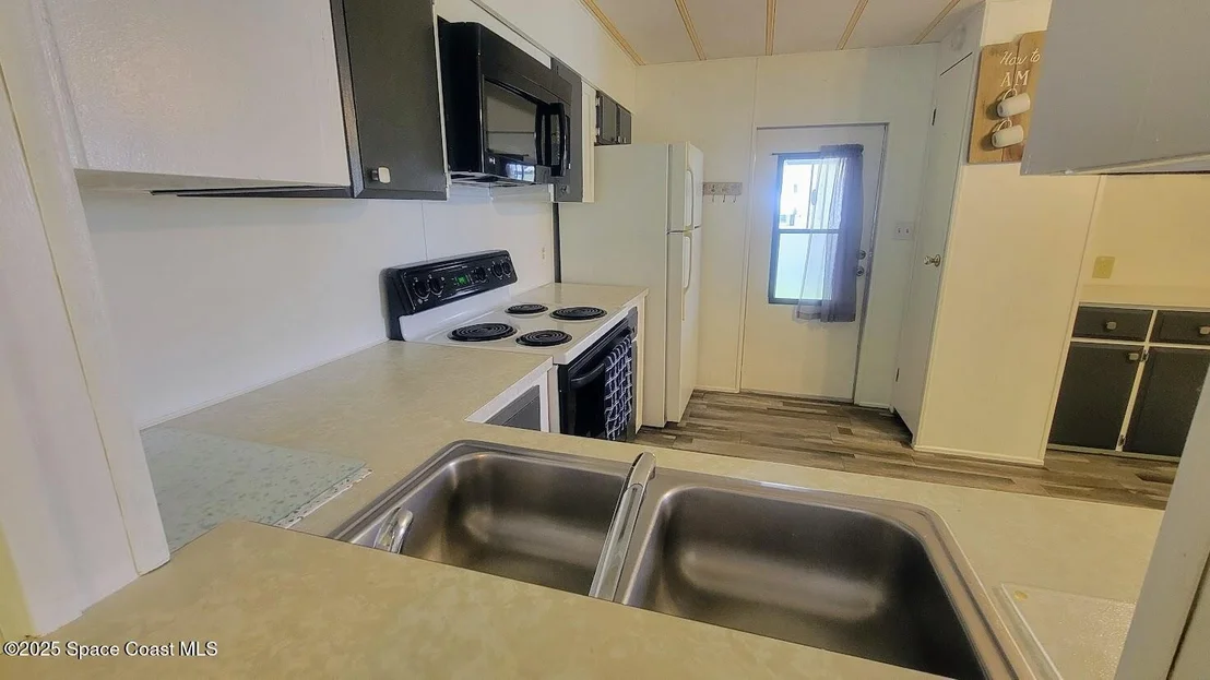 Photo of 566 Marnie Circle