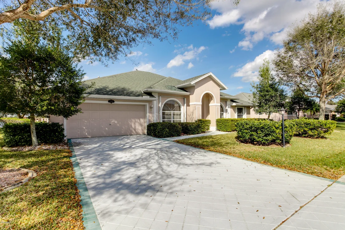 Photo of 5784 Newbury Circle