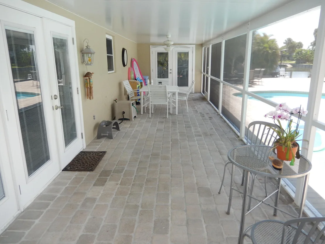 Photo of 327 Nikomas Way