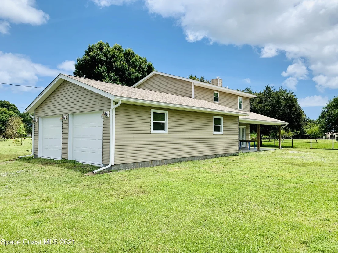 Photo of 3155 Lionel Road