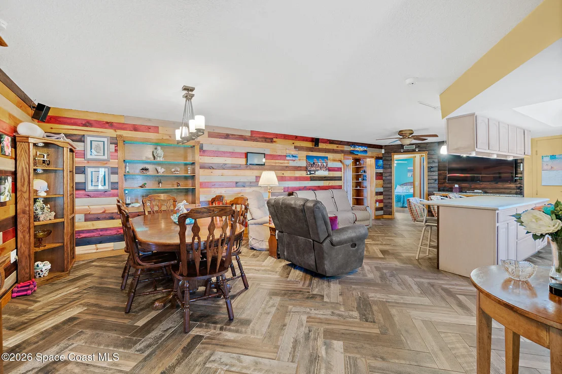 Photo of 1497 Hendren Drive