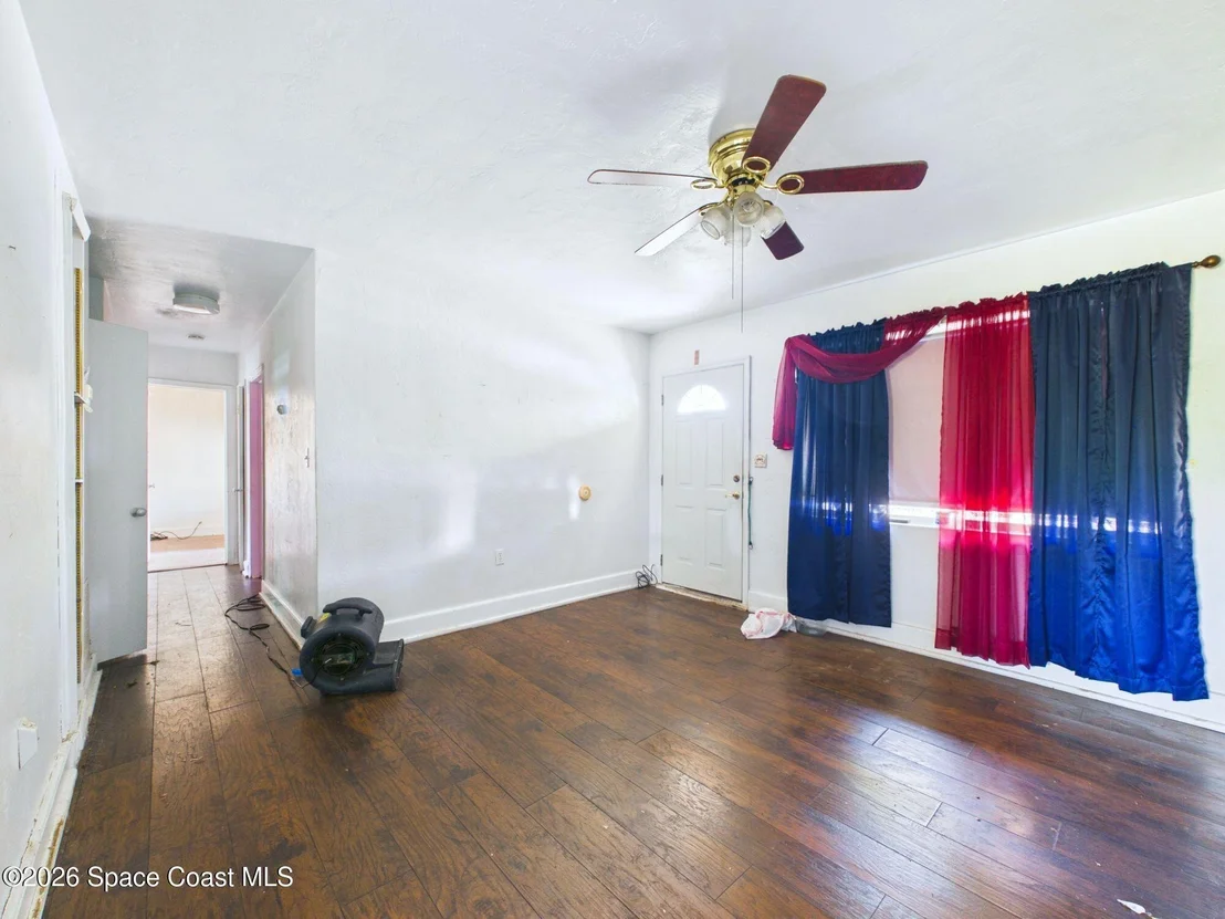 Photo of 1052 Broadmoor Drive