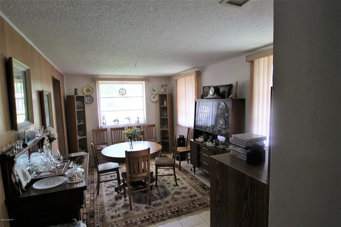 Photo of 310 Vesta Circle