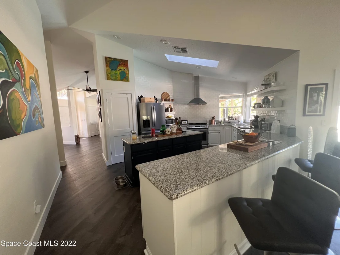 Photo of 460 Bay Point Drive