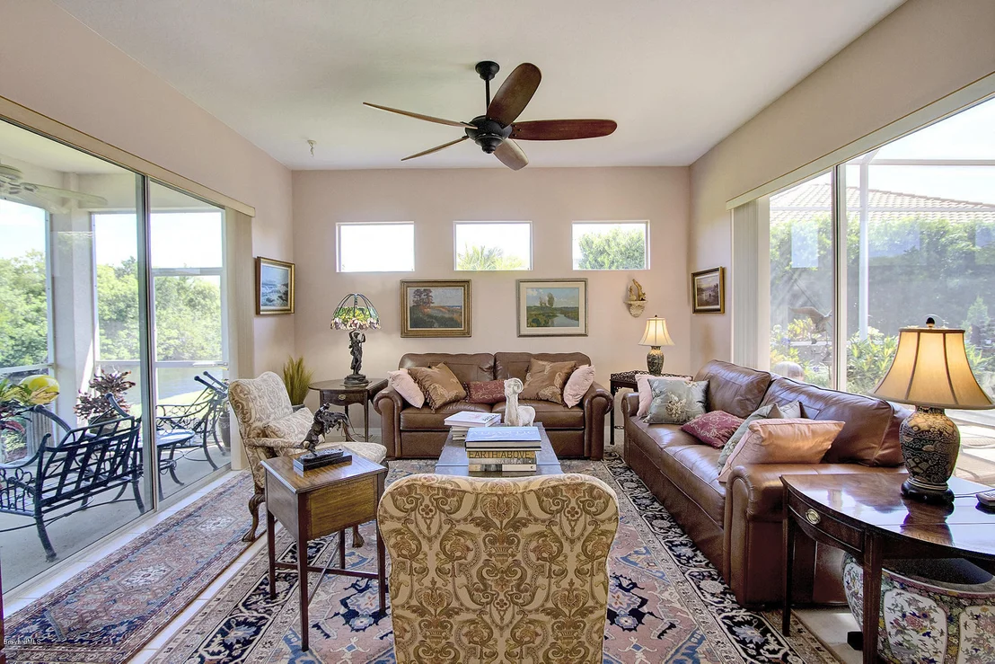 Photo of 931 Palm Brook Drive