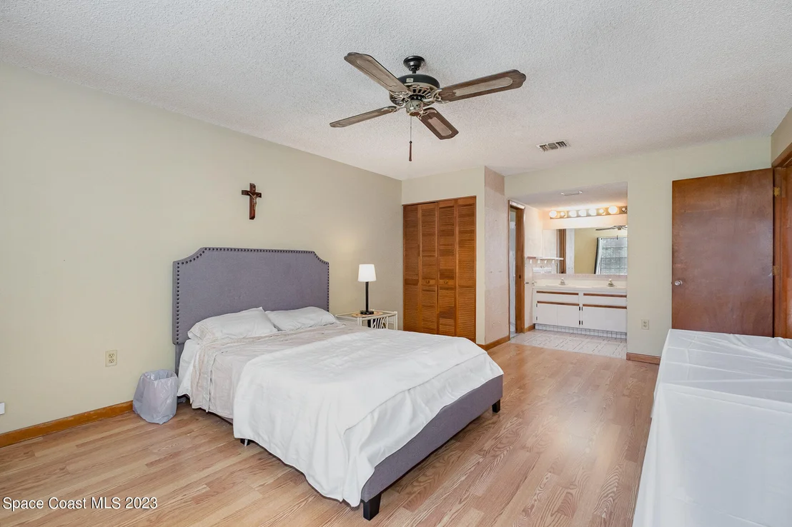 Photo of 993 Hattaras SE