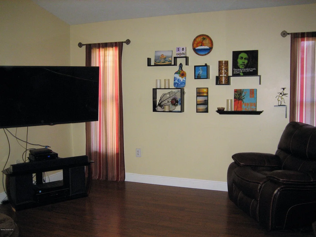 Photo of 1185 Sunnybrook Lane