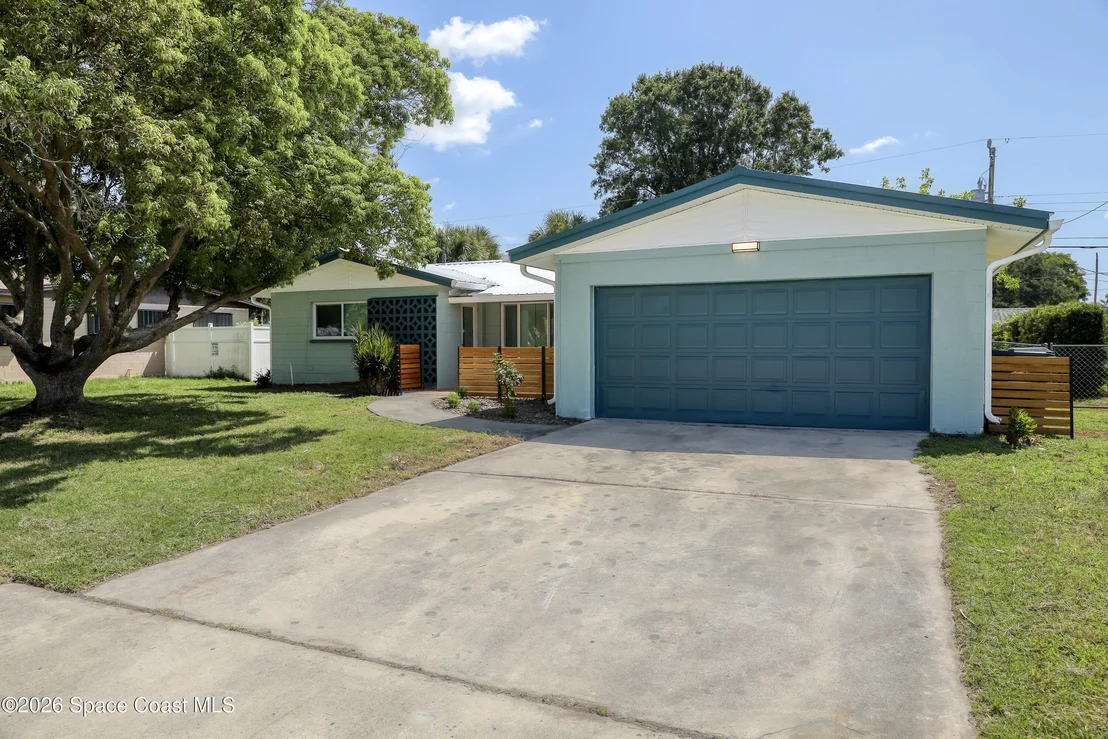 Photo of 1336 Estridge Drive