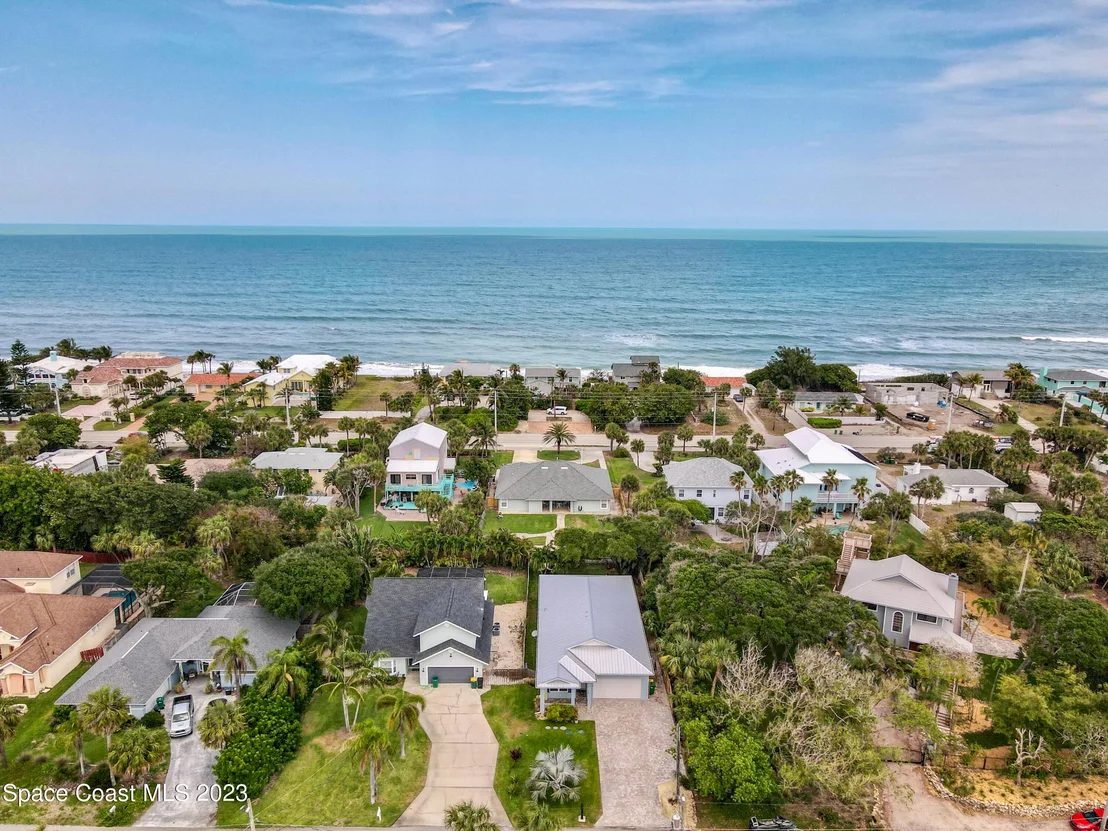 Photo of 6775 Angeles Road