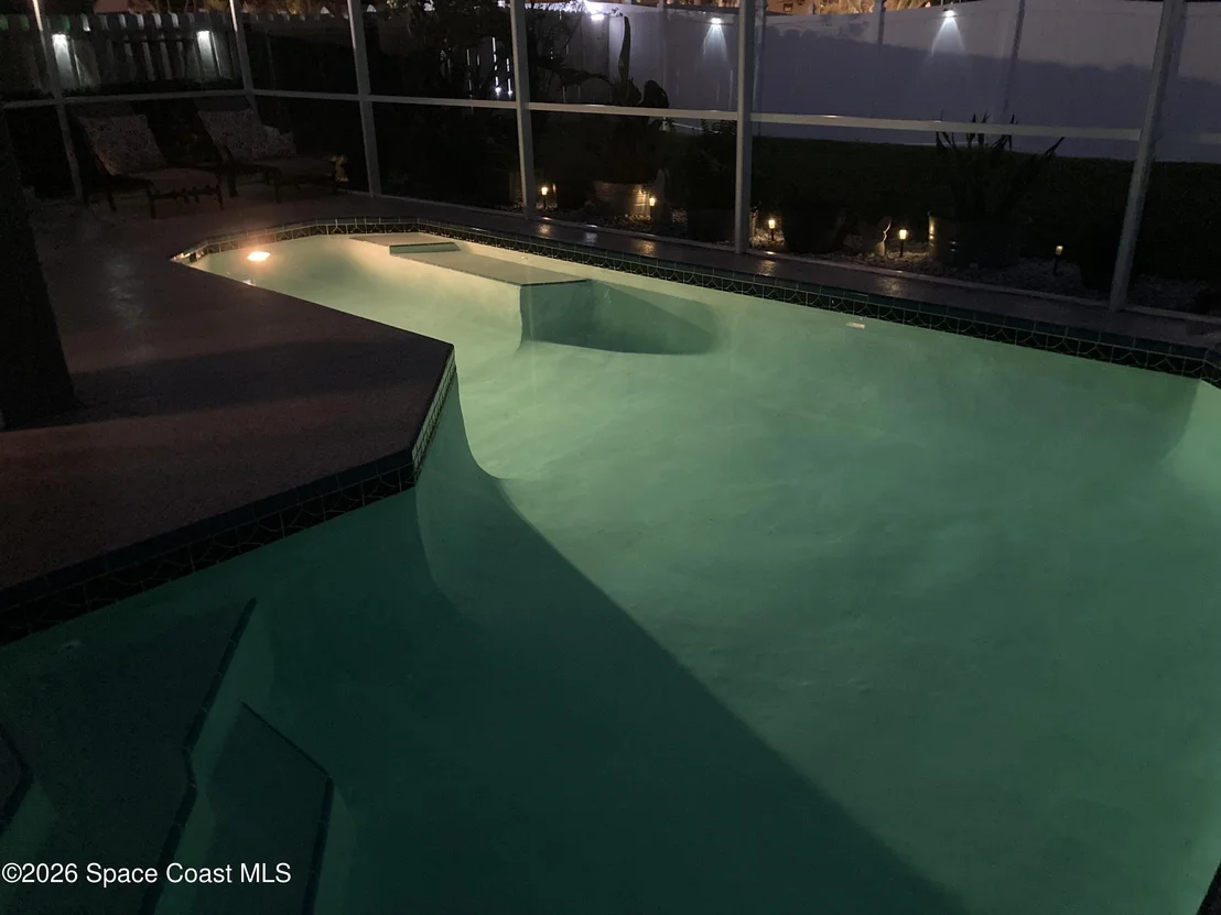 Photo of 1161 White Oak Circle
