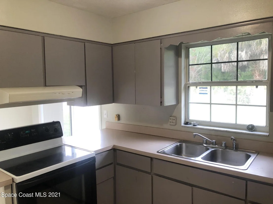 Photo of 2901 Shepard Drive