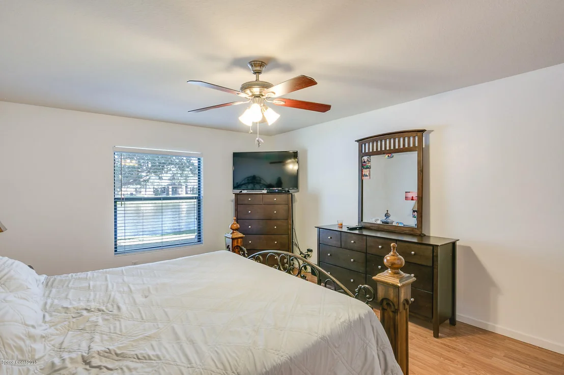Photo of 205 Dryden Circle