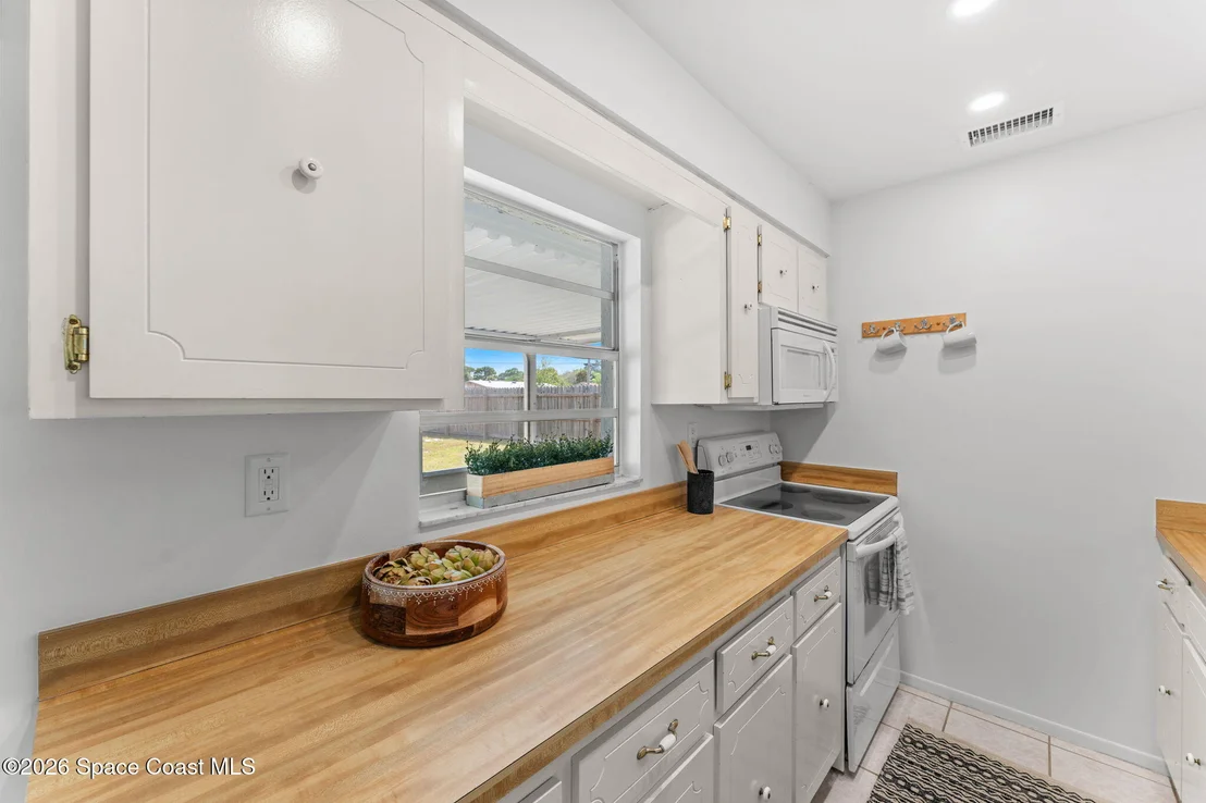 Photo of 419 Earl Avenue