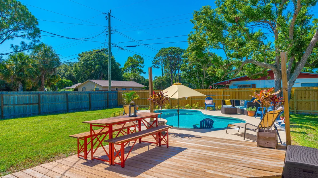 Photo of 385 Pine Boulevard