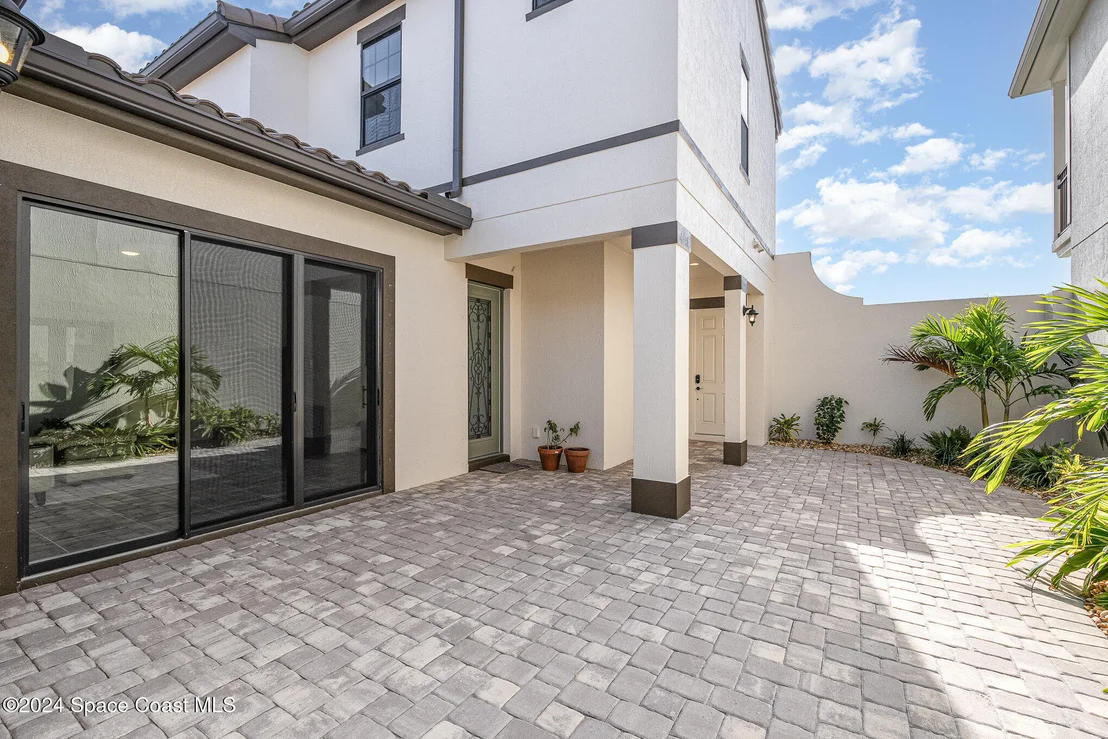 Photo of 8386 Lyside Drive