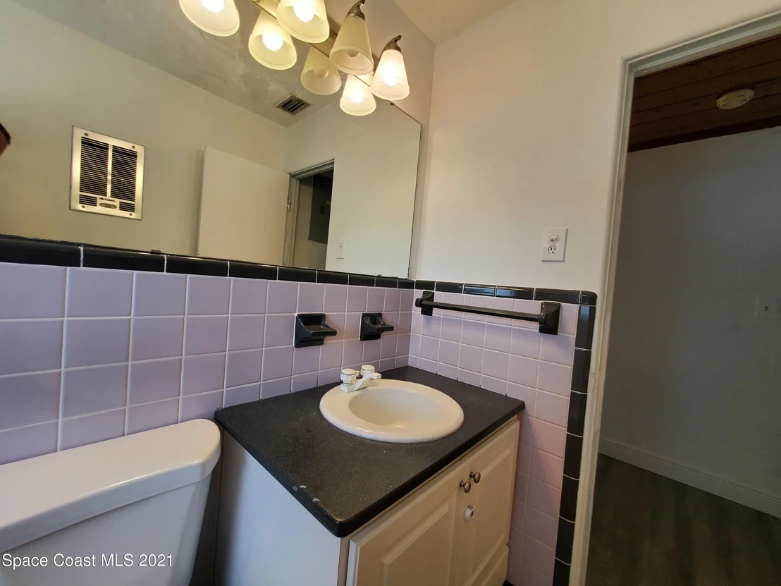 Photo of 2511 Vernon Drive NE