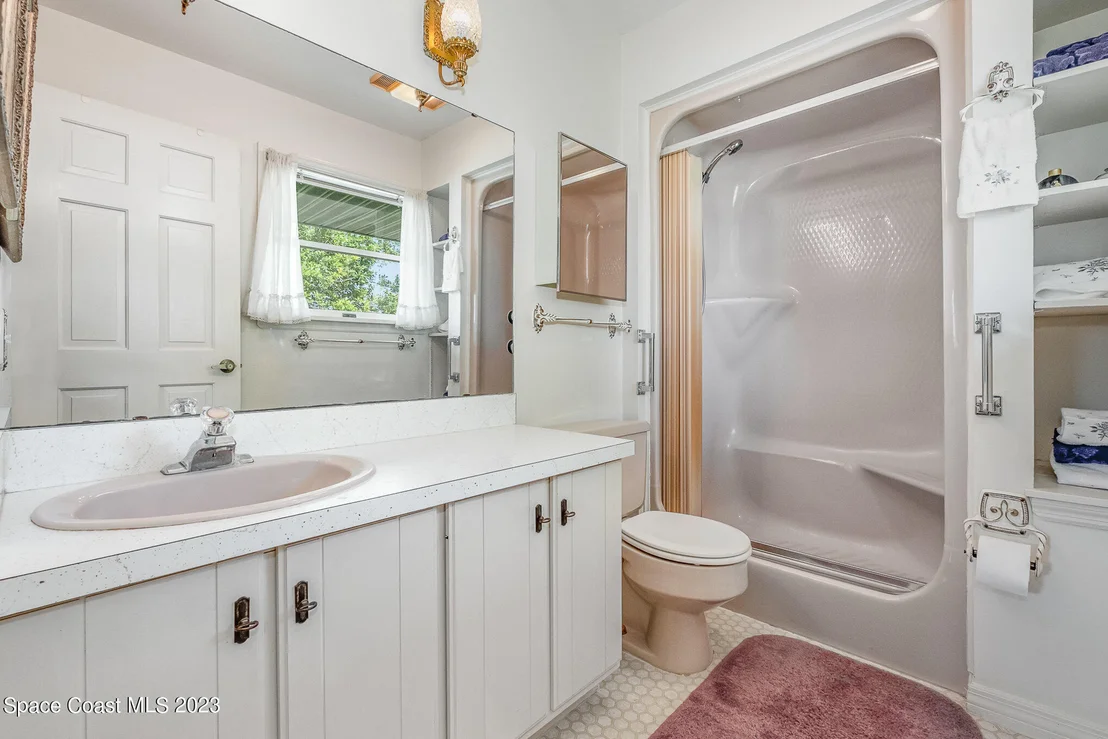 Photo of 228 Chalet Avenue