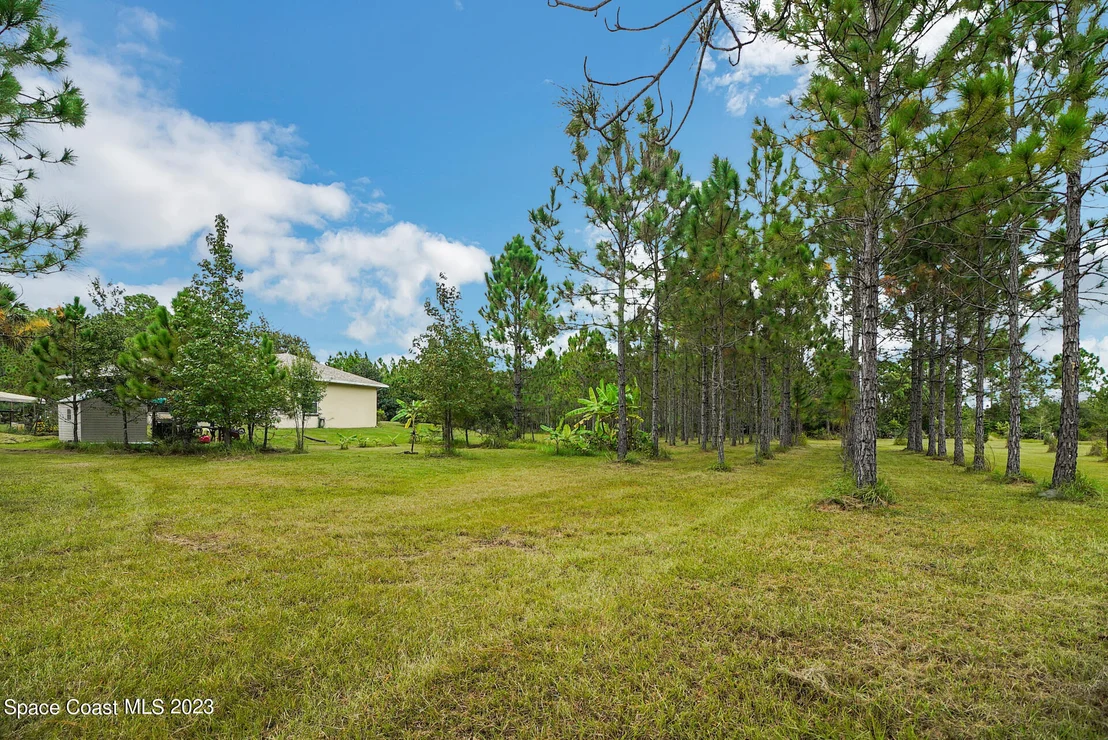 Photo of 1001 Shellcracker Road