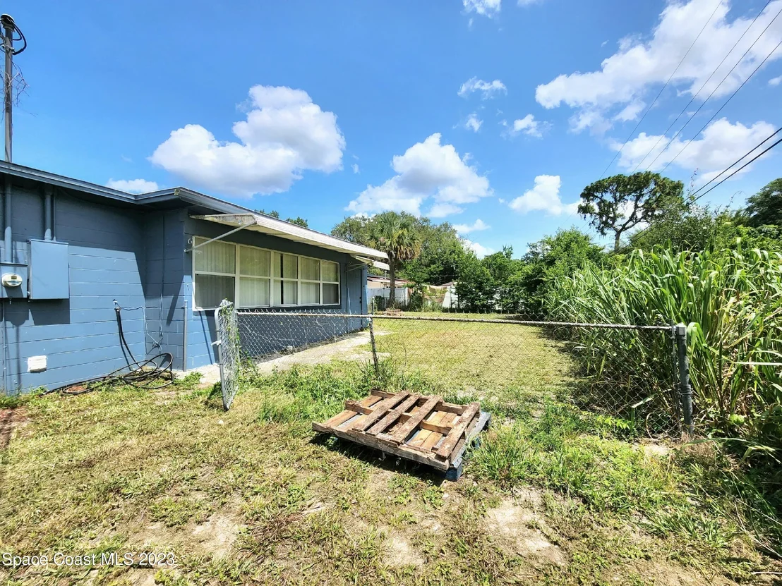 Photo of 1740 Golfview Drive