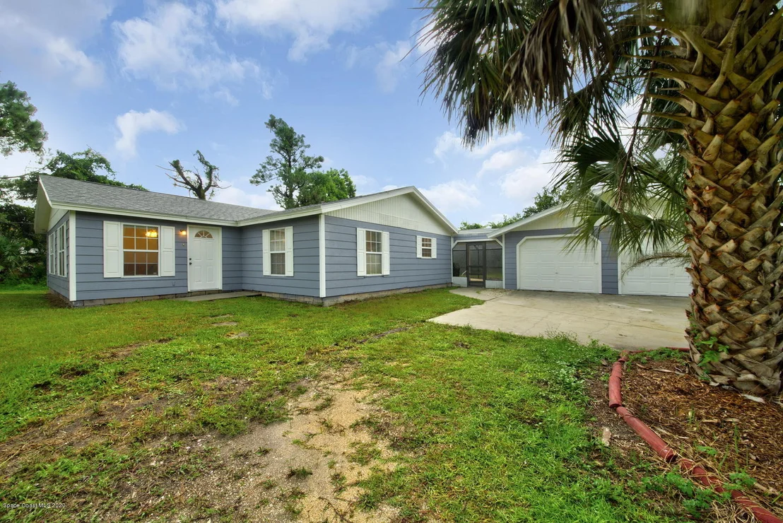 Photo of 4005 Alan Shepard Avenue