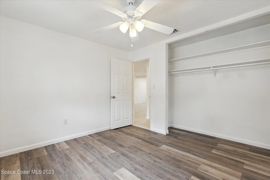 Photo of 885 Kings Post Road