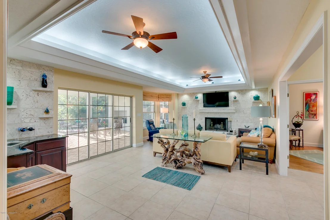 Photo of 298 Lanternback Island Drive
