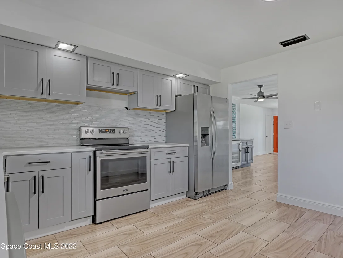 Photo of 800 Forest Road