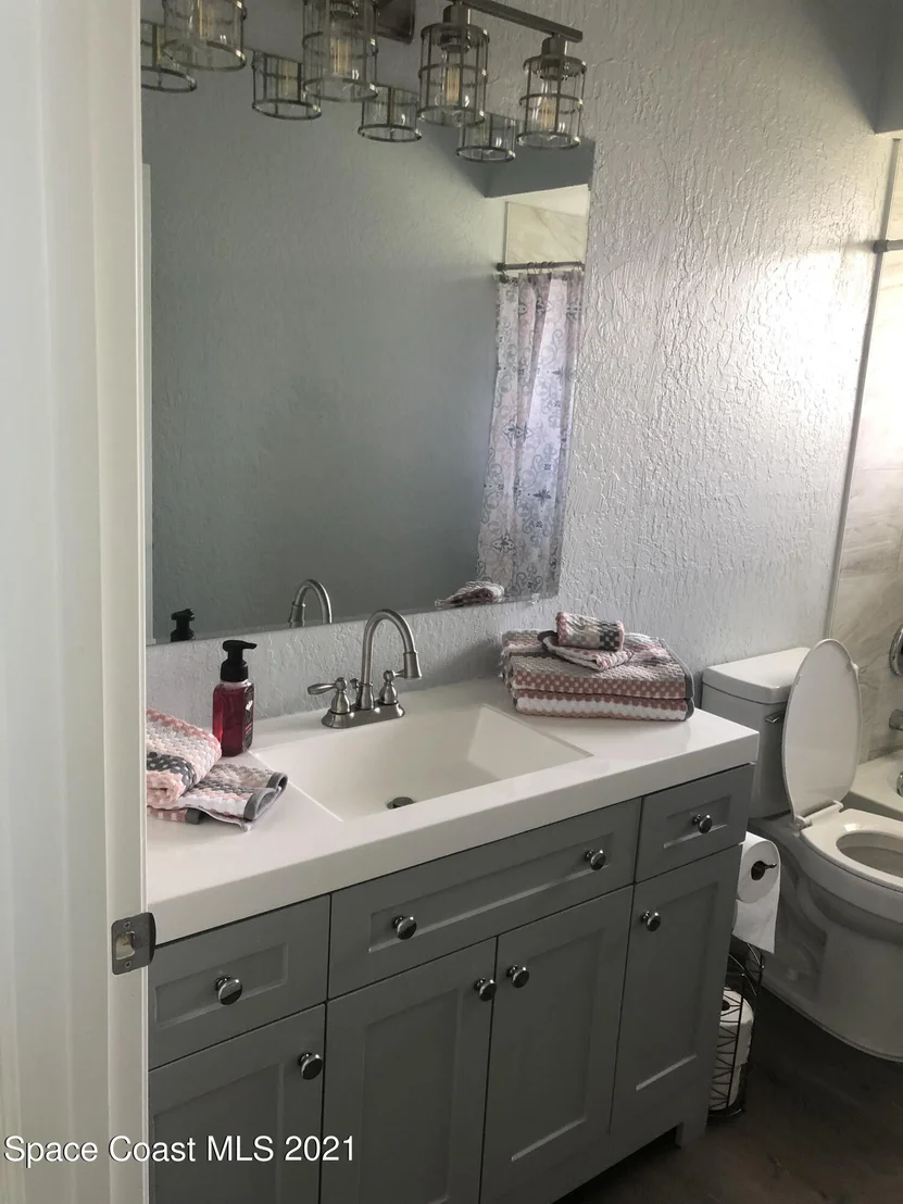 Photo of 876 Vance Circle NE