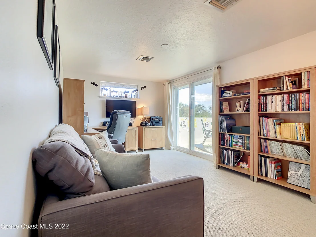 Photo of 862 Thrasher Drive