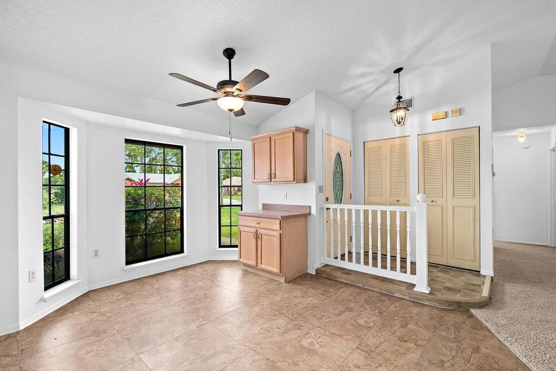 Photo of 6387 Cable Avenue