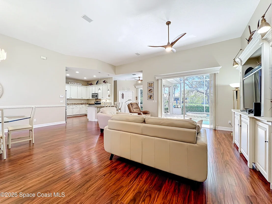 Photo of 383 Pentland Drive