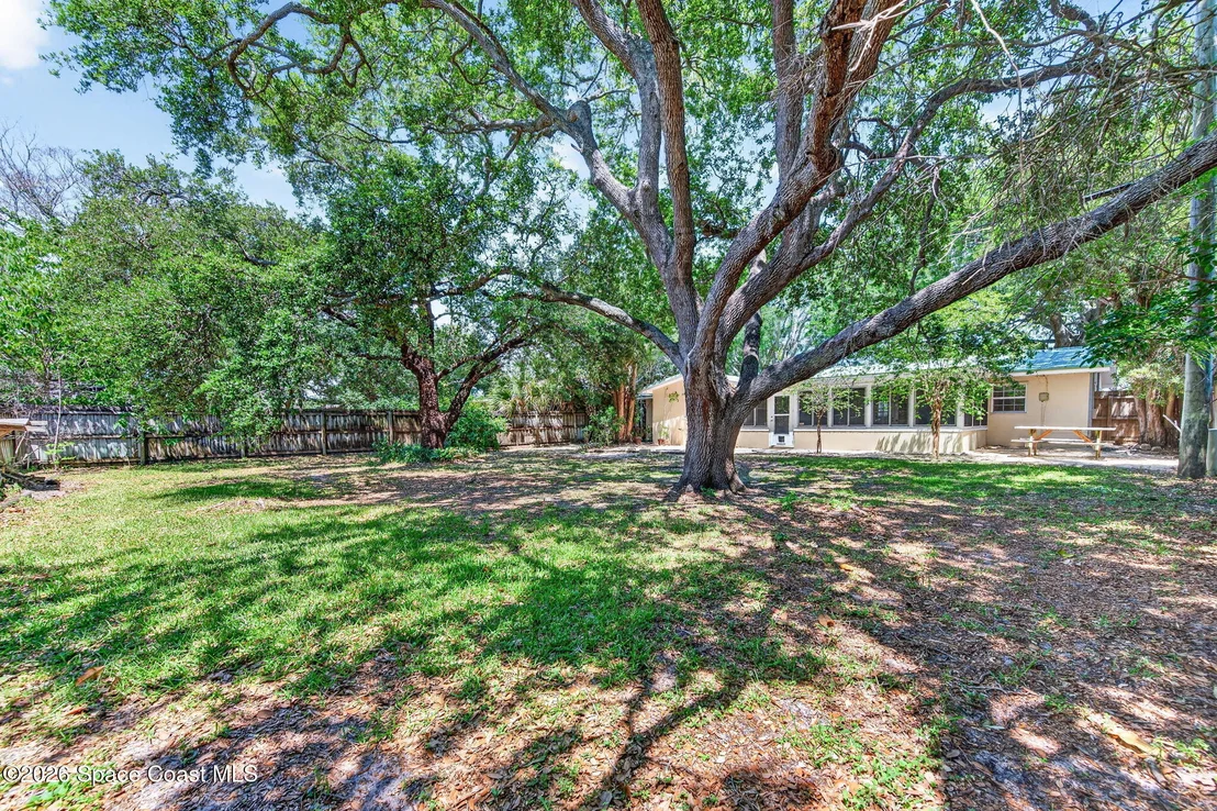 Photo of 1471 Caribbean Drive