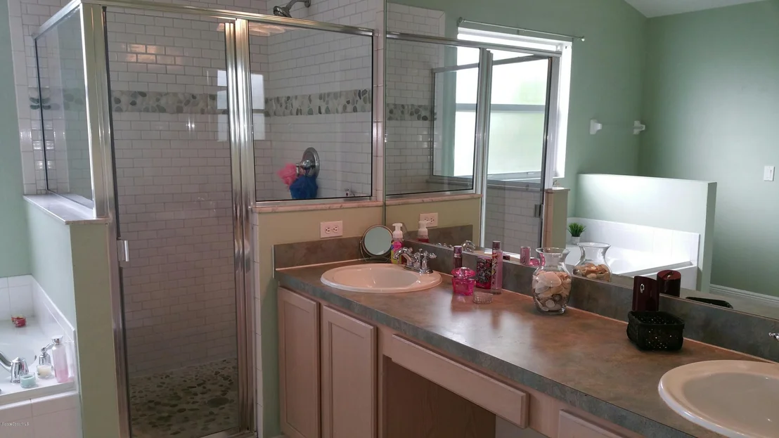 Photo of 284 Sedgewood Circle