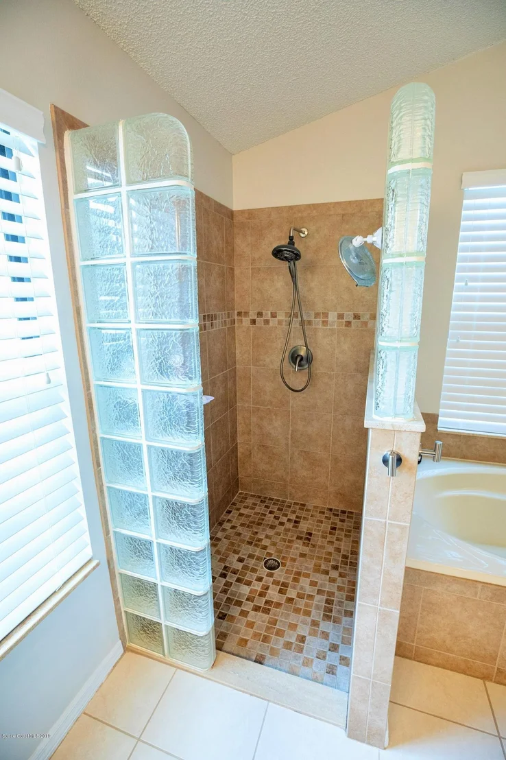 Photo of 678 Sandpiper Circle